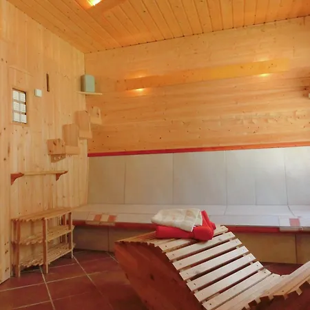 Cosy With Covered Porch 度假居 Finsterbergen