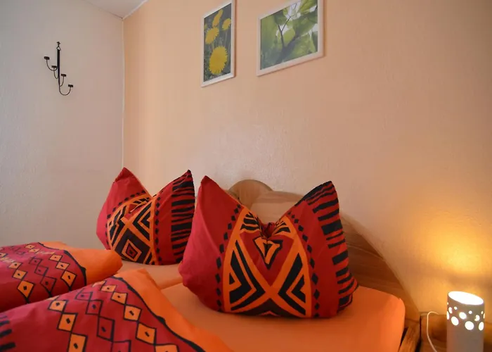 Cosy With Covered Porch *